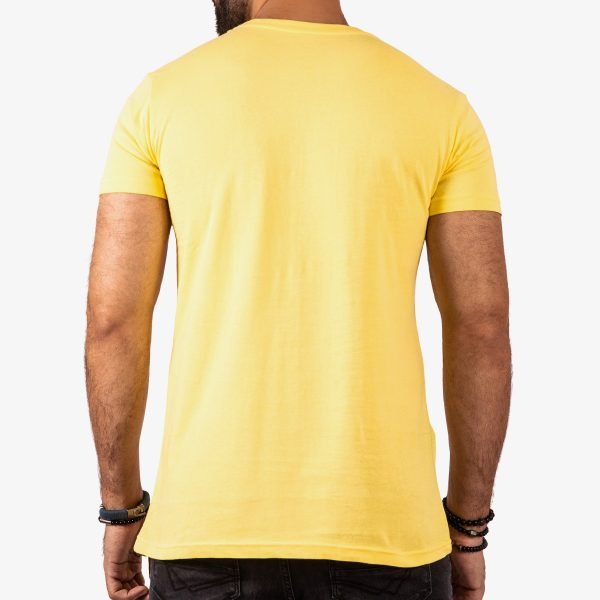 Basic-crew-neck-tee-with-typographicx